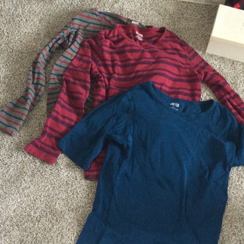 3 Duluth t-shirts